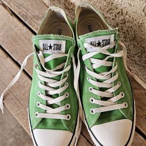 Converse Chuck Taylors size 12